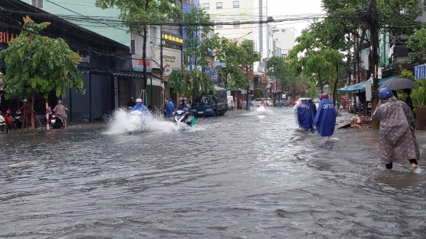 Mưa lớn nguy cơ ngập lụt nhiều nơi,  Đà Nẵng ra thông báo khẩn cho học sinh nghỉ học -0