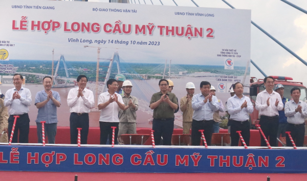 Thủ tướng Chính phủ dự Lễ hợp long cầu Mỹ Thuận 2 -0