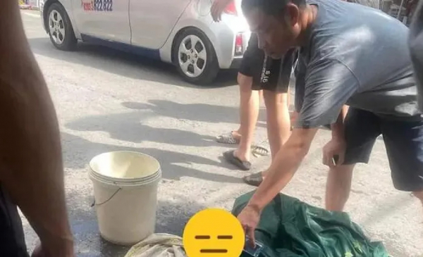 Đang điều tra nguyên nhân nam thanh niên đổ xăng tự thiêu trước cửa nhà bạn gái ở Quảng Ninh -0