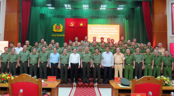 Minister To Lam visits Binh Dinh Provincial Police Department -0