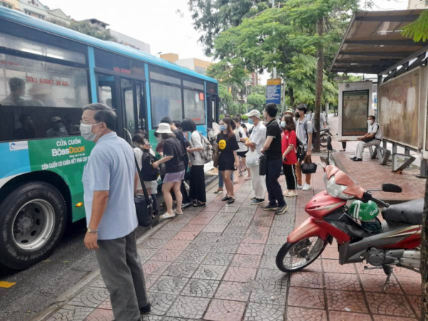 Hà Nội: Đề nghị tăng giá vé xe buýt thêm từ 1.000-11.000đ từ năm 2024 -0