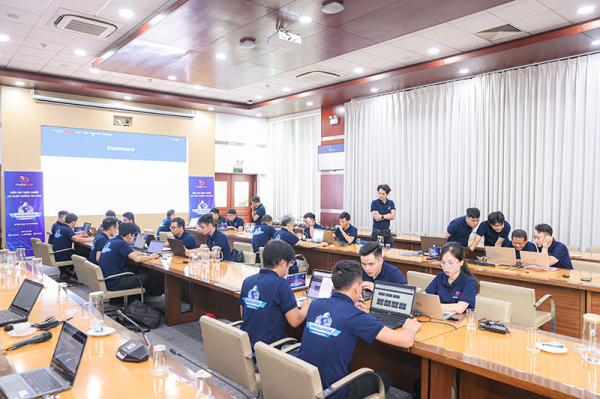 Liên quân 2 giành ngôi vô địch MobiFone Hackathon 2023 -0