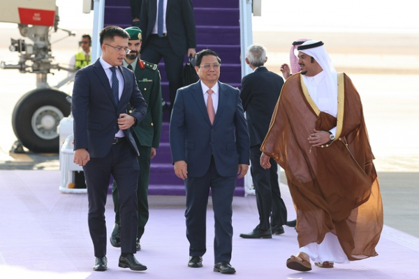 Thủ tướng Phạm Minh Chính tới Thủ đô Riyadh, bắt đầu chuyến công tác tại Saudi Arabia -0