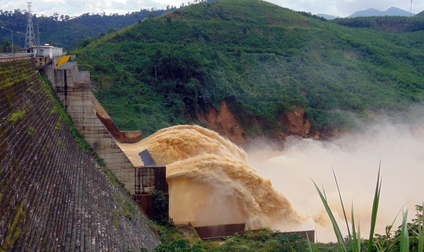 Quảng Nam yêu cầu hạ dần mực nước hồ thủy điện Đak Mi 4 -0