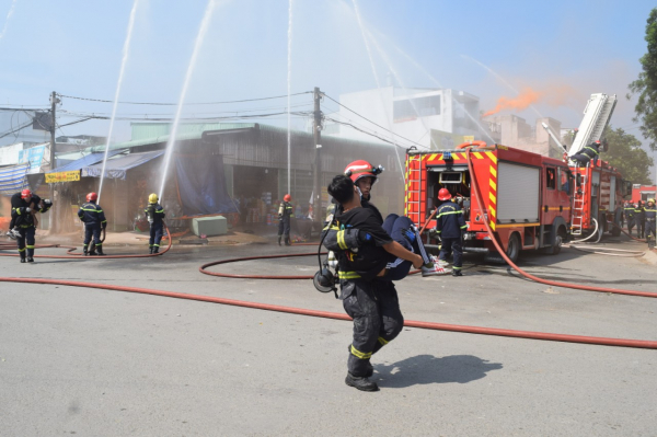 Chủ động xử lý tình huống chữa cháy và cứu nạn cứu hộ tại nhà ở kết hợp với sản xuất kinh doanh -2