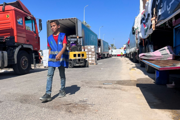 Hàng viện trợ khẩn cấp được chuyển đến Gaza sau nhiều ngày đóng cửa biên giới  -0