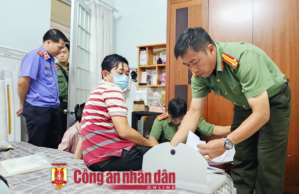 Cục Cảnh sát hình sự và Công an tỉnh Kiên Giang phối hợp điều tra chuyên án đánh bắt hải sản trái phép trên vùng biển nước ngoài -0