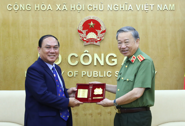 Không ngừng vun đắp mối quan hệ hợp tác toàn diện giữa Bộ Công an hai nước Việt Nam - Lào -0