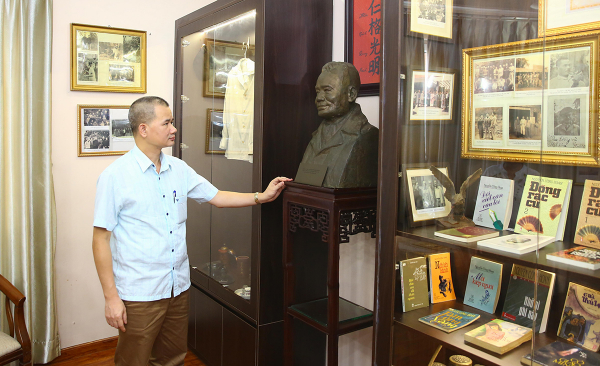 Phát hiện Chế phong của vua Bảo Đại ban khen nhà văn Nguyễn Công Hoan -0