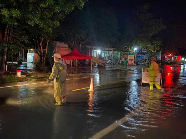 Lũ lụt cô lập nhiều địa phương ở Hà Tĩnh, 3 người chết và mất tích -5