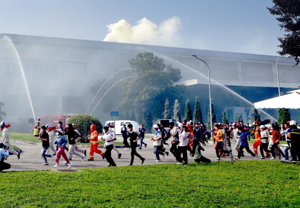 Vĩnh Phúc hơn 1.000 người tham gia diễn tập ứng phó thảm họa cháy lớn tại khu công nghiệp  -0
