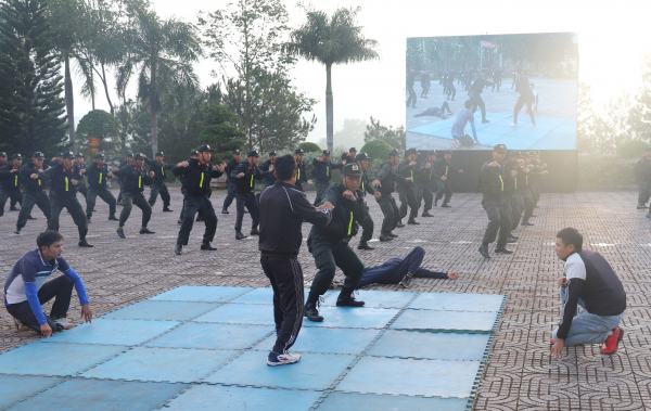 Công an Đắk Nông diễn tập phương án huy động, ra quân thực hiện nhiệm vụ của Tiểu đoàn CSCĐ dự bị chiến đấu -0