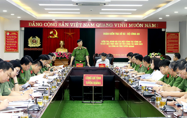 Thứ trưởng Nguyễn Duy Ngọc kiểm tra công tác tại Công an tỉnh Tuyên Quang -0