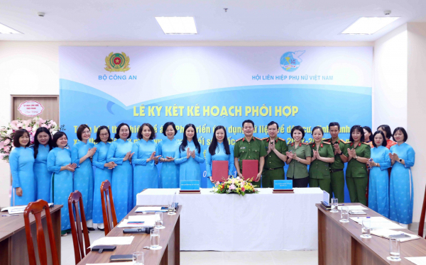Bộ Công an và Hội Lliên hiệp phụ nữ Việt Nam phối hợp triển khai thực hiện Đề án 06 -0