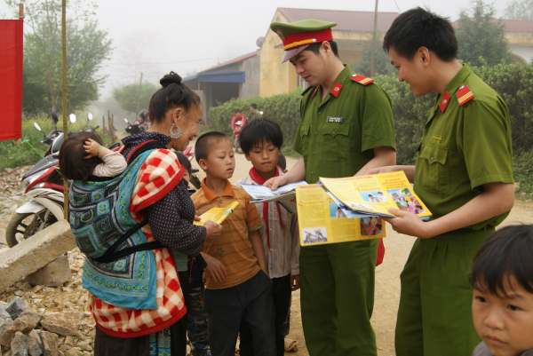 Thay tên đổi họ trốn truy nã cũng không thoát -0