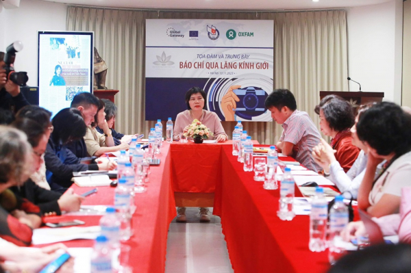 Cần định hướng xây dựng nền báo chí có trách nhiệm giới -0