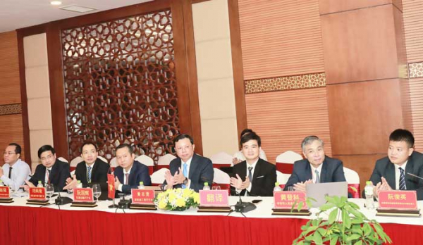 Tổ chức thành công Hội đàm hợp tác kinh tế thương mại giữa tỉnh Lào Cai và tỉnh Vân Nam (Trung Quốc) -0