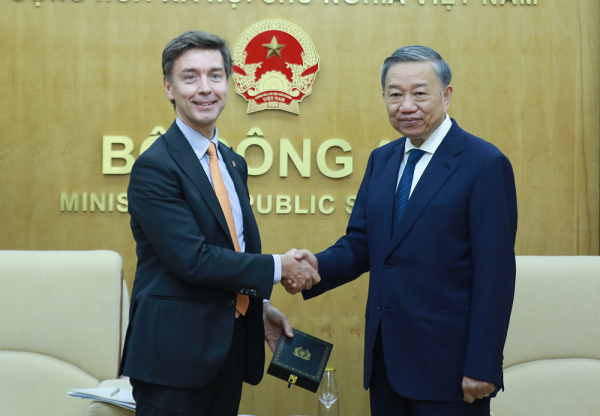 Đẩy mạnh mối quan hệ hợp tác Việt Nam – EU trên nhiều lĩnh vực -0