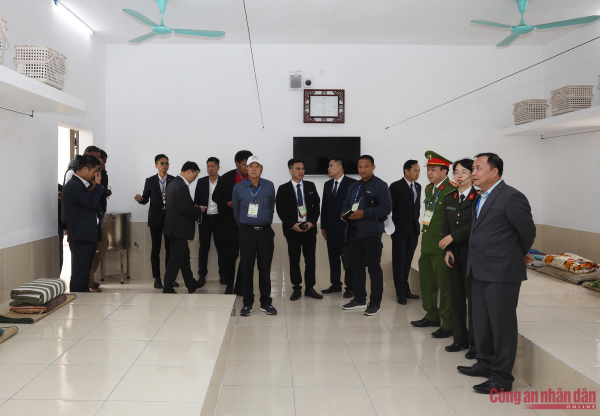 Các đại biểu dự Hội nghị APCCA 41 tham quan Trại giam Thanh Xuân -0