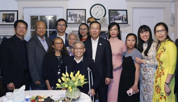 President meets with Vietnamese expats living in the US -0