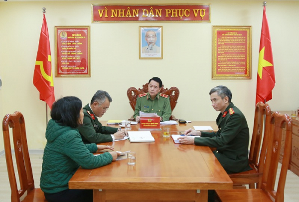 Leader of the Ministry of Public Security hosts monthly meeting with citizens  -0