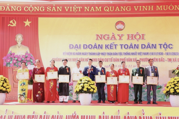 Sôi nổi Ngày hội Đại đoàn kết toàn dân tộc tại Tổ dân phố Văn Xá (thị xã Duy Tiên, Hà Nam) -0