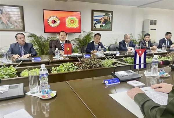Bộ Công an thắt chặt hơn nữa hợp tác với Bộ Nội vụ Cuba -0