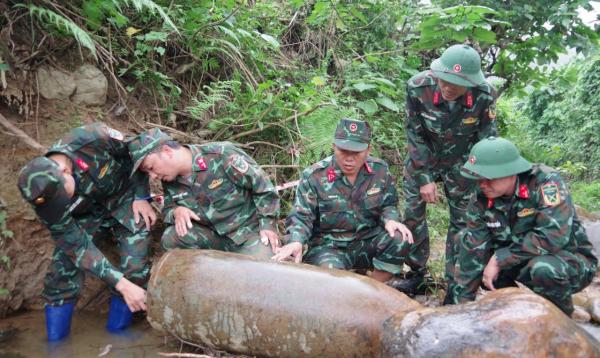 Xử lý 2 quả bom “khủng” còn sót lại sau chiến tranh -0