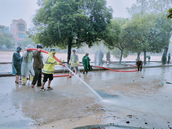 Thừa Thiên Huế cảnh báo mưa lớn, ngập lụt diện rộng, sạt lở đất -0