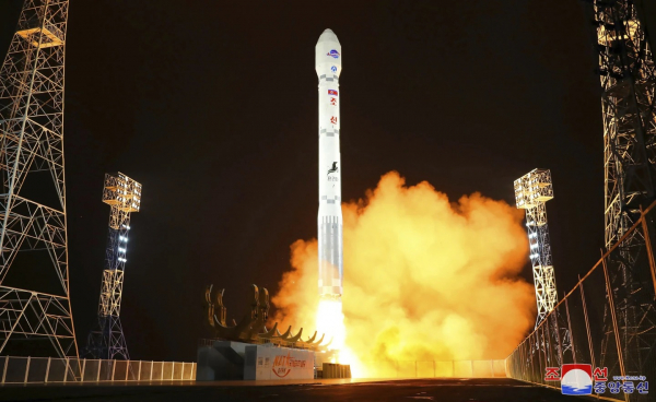 Triều Tiên tuyên bố phóng thành công vệ tinh lên quỹ đạo -0