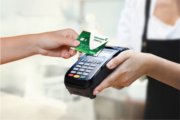  Thẻ Vietcombank Chip Contactless – Đổi mới thanh toán, chạm để cảm nhận -0