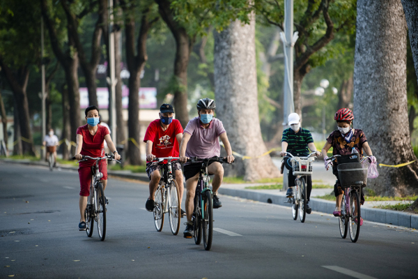 Hà Nội sắp có 2 tuyến đường thí điểm làn dành riêng cho xe đạp -0