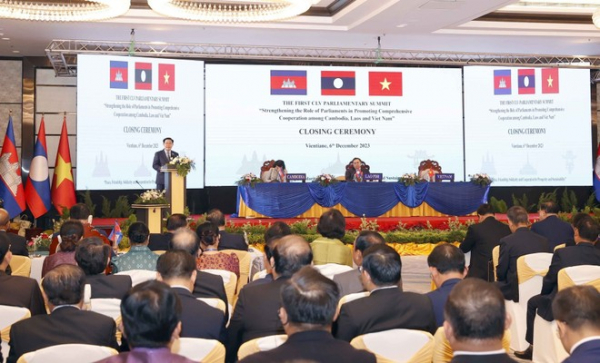 Hội nghị Cấp cao Quốc hội ba nước Campuchia-Lào-Việt Nam thành công tốt đẹp -0