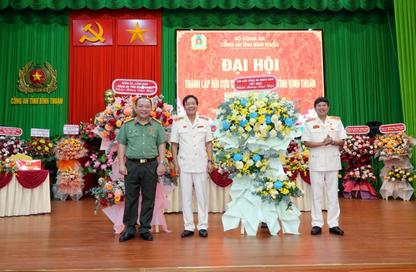 Hội cựu CAND Bình Thuận tiếp tục giữ vững bản chất tốt đẹp, nêu gương cho các thế hệ trẻ -0