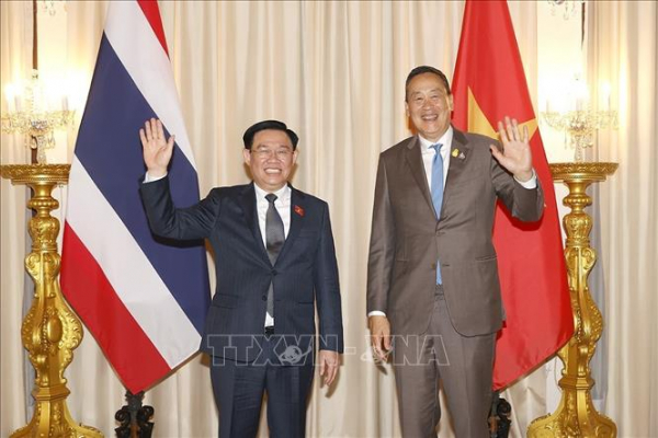 Chủ tịch Quốc hội Vương Đình Huệ hội kiến Thủ tướng Thái Lan Srettha Thavisin -0