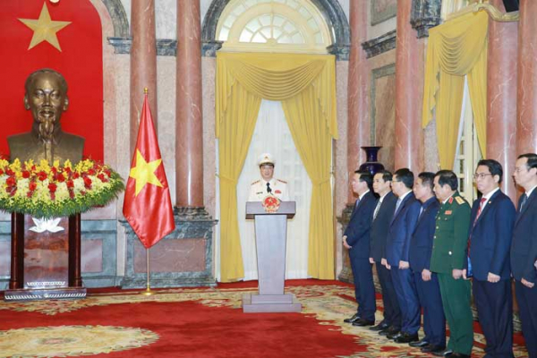 Thăng cấp bậc hàm Thượng tướng đối với Thứ trưởng Bộ Công an Nguyễn Duy Ngọc -0