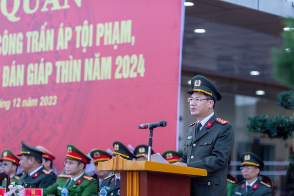 Ra quân thực hiện cao điểm trấn áp tội phạm dịp Tết Nguyên đán -0