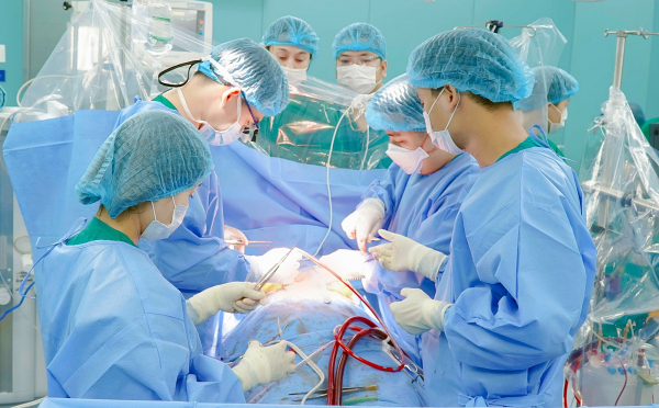 Phẫu thuật tim hở lần đầu tiên tại Quảng Nam -0