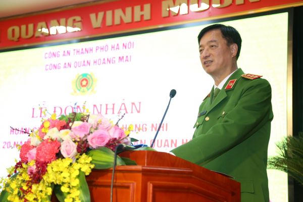 Công an quận Hoàng Mai đón nhận Huân chương Chiến công hạng Nhì -1