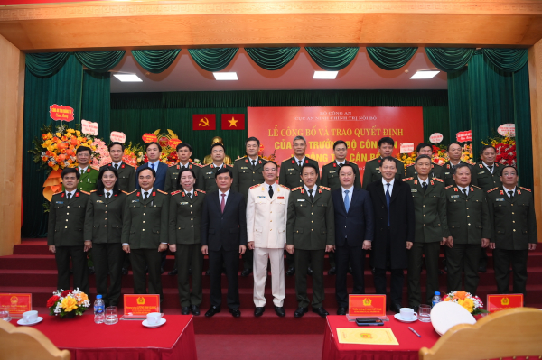 Điều động Thiếu tướng Phạm Thế Tùng giữ chức vụ Cục trưởng Cục An ninh chính trị nội bộ -0
