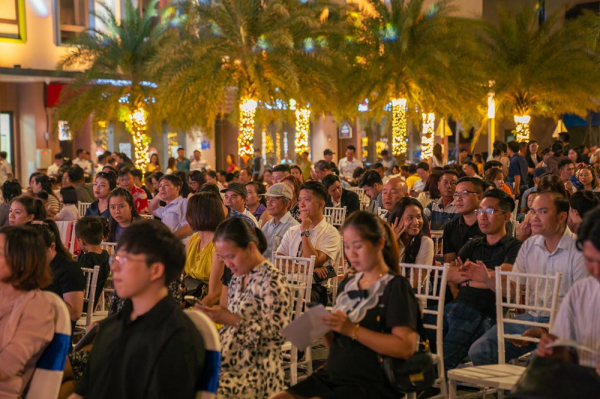  Phú Quốc: Chính thức khai trương show trình diễn nghệ thuật ánh sáng và kể chuyện tương tác lớn nhất Việt Nam -0
