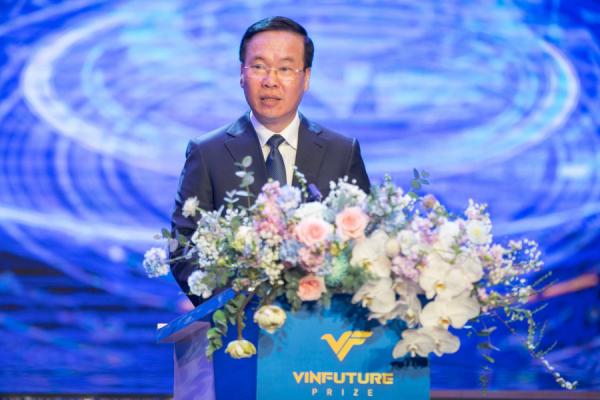 Chủ tịch nước Võ Văn Thưởng đến tham dự và trao giải tại Lễ trao giải VinFuture 2023 -0