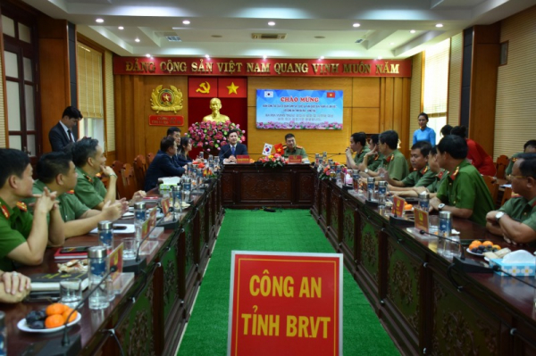 Delegation from Korean National Police Agency visits Ba Ria - Vung Tau police -0