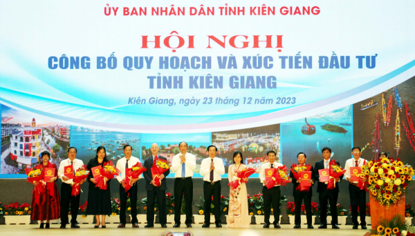 Phát triển Kiên Giang trở thành trung tâm kinh tế biển của quốc gia -0
