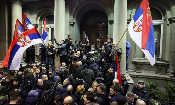 Serbia phàn nàn phương Tây kích động biểu tình -0
