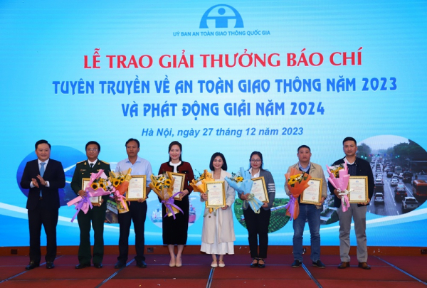 Báo CAND đoạt 2 Giải Báo chí tuyên truyền về An toàn giao thông năm 2023  -0