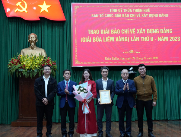 Báo chí góp phần quan trọng phát triển kinh tế, xã hội tỉnh Thừa Thiên Huế -0