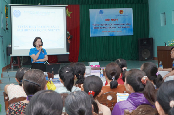 Xây dựng các “điểm sáng” tuyên truyền chính sách BHXH ở Quảng Nam -0