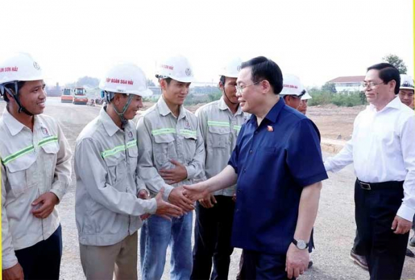 Chủ tịch Quốc hội Vương Đình Huệ thăm, làm việc tại tỉnh Bà Rịa-Vũng Tàu -0