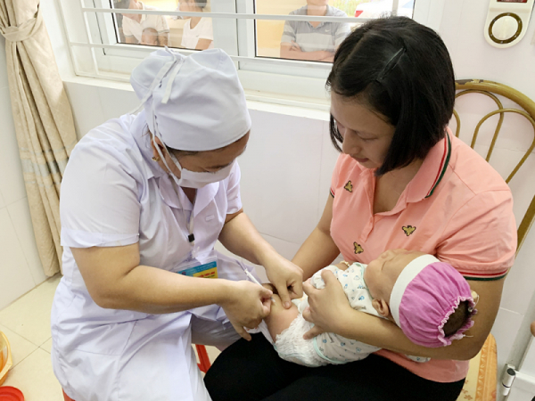 10 loại vaccine tiêm chủng mở rộng được phân bổ về các địa phương -0